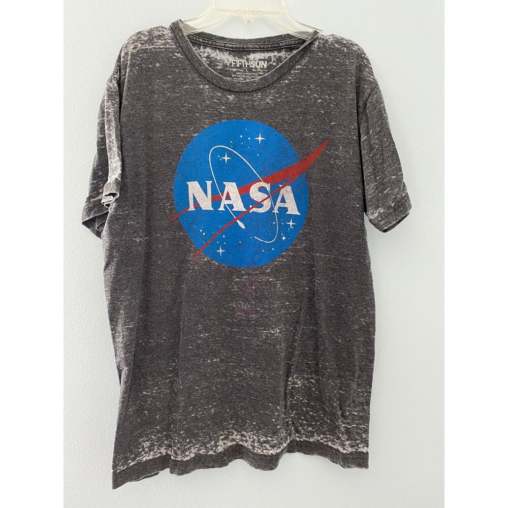 Mens NASA Tee made by Fifth Sun Size Large Pre Owned